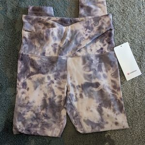 Lululemon SHR 28" Criss Cross Align Leggings